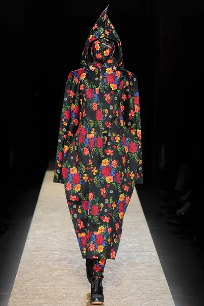 Look 22